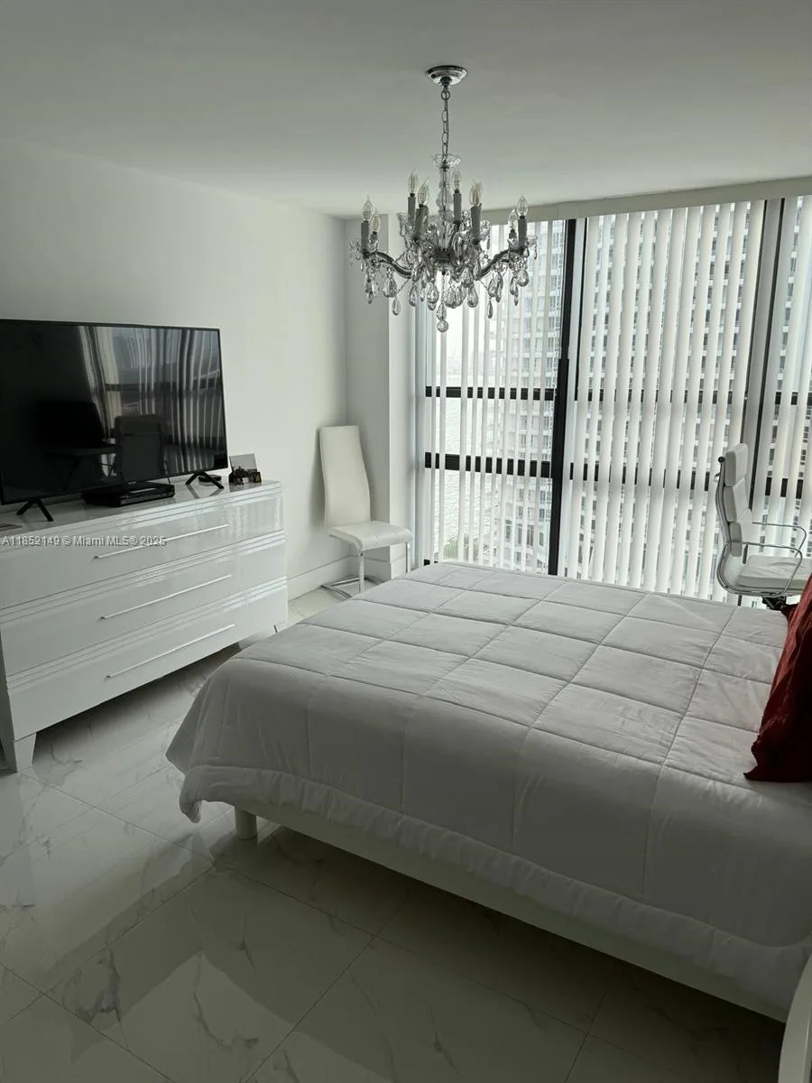 600 NE 36th St # 1903, Miami, FL 33137 photo 13
