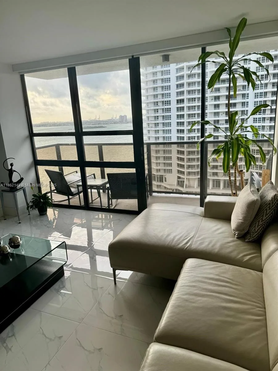 600 NE 36th St # 1903, Miami, FL 33137 photo 3