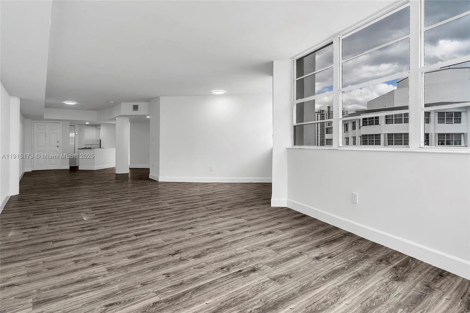 825 Brickell Bay Dr # 1942, Miami, FL 33131 photo 13
