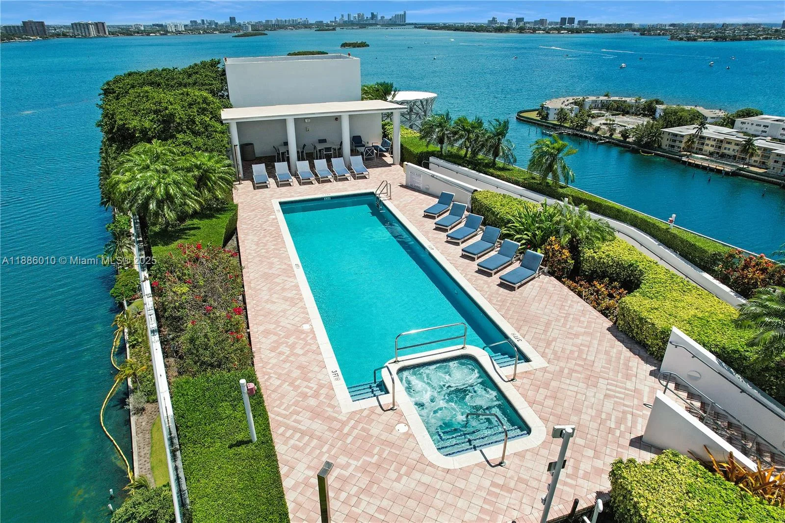 7934 West Dr # 902, North Bay Village, FL 33141 photo 3