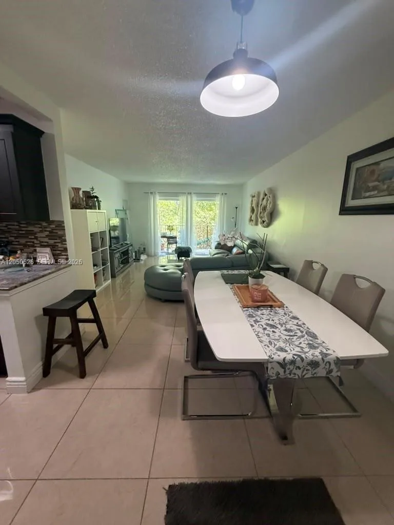 9405 W Flagler St # 212D, Miami, FL 33174 photo 6