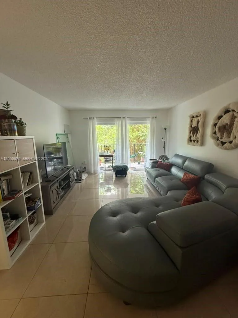 9405 W Flagler St # 212D, Miami, FL 33174 photo 7