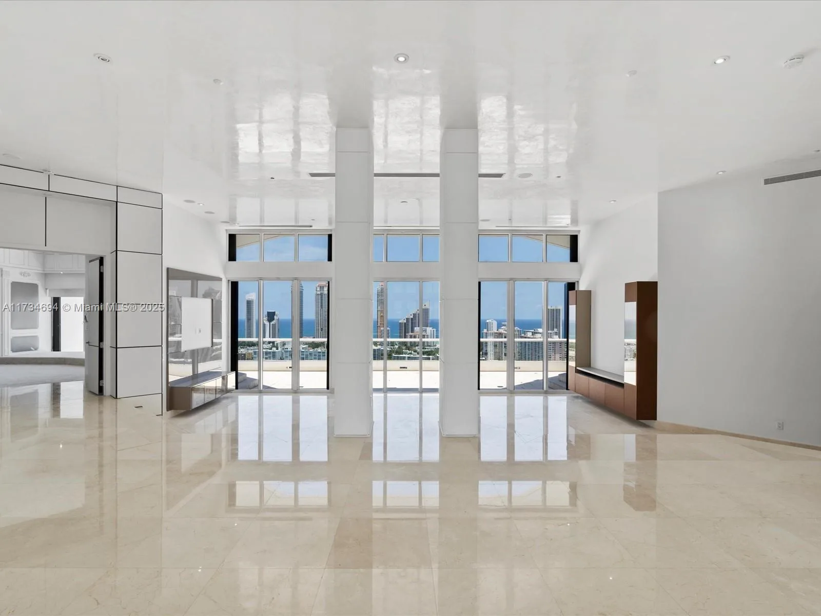 2600 Island Blvd # PH-3, Aventura, FL 33160