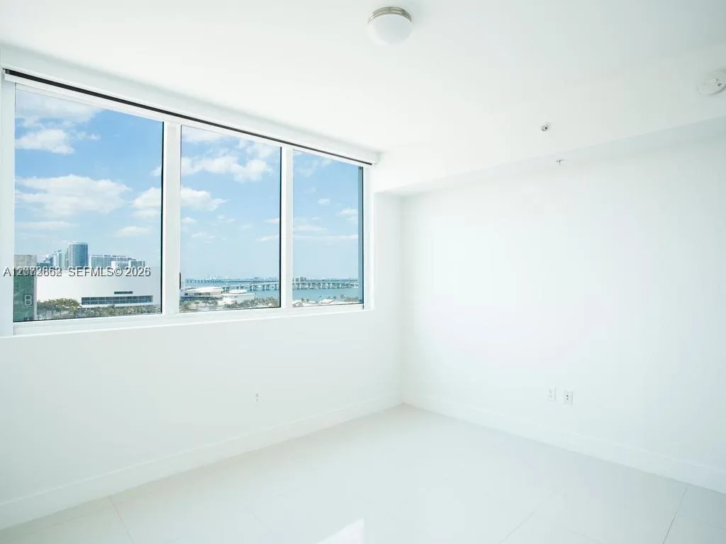 244 Biscayne Blvd # 1202, Miami, FL 33132 photo 12