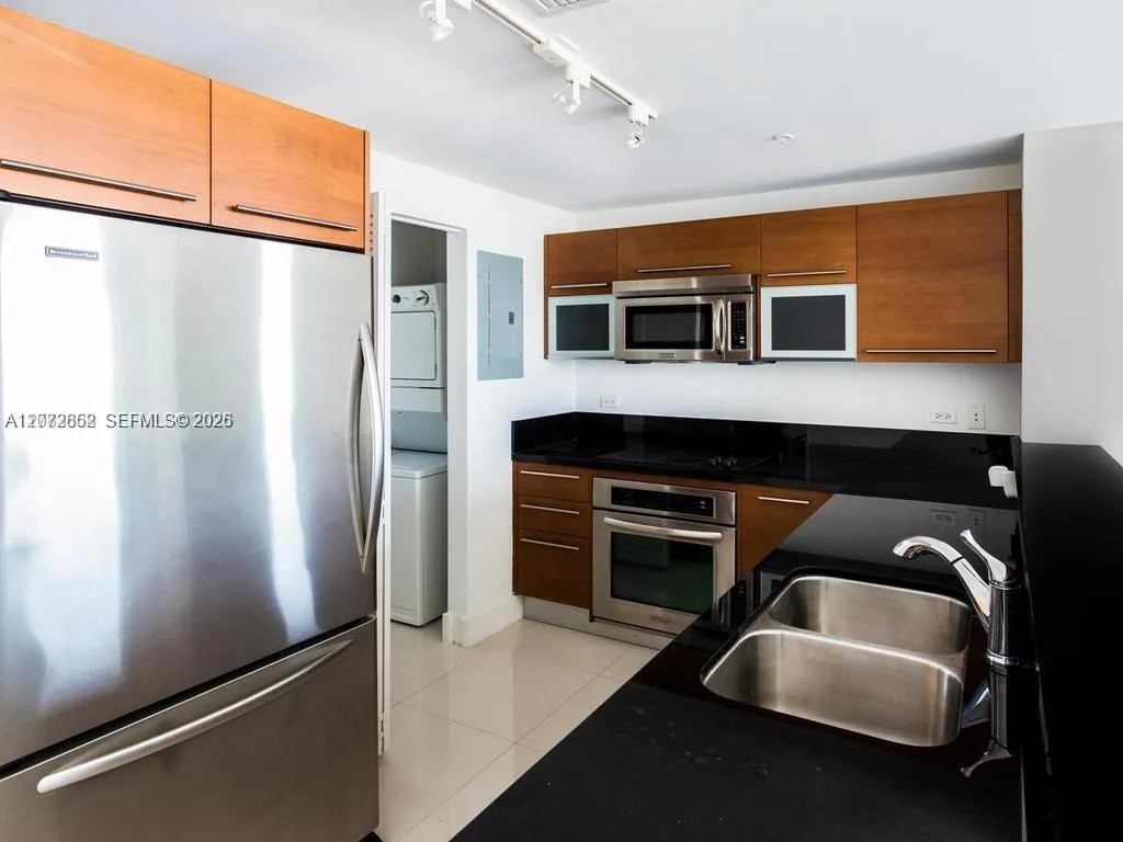 244 Biscayne Blvd # 1202, Miami, FL 33132 photo 7