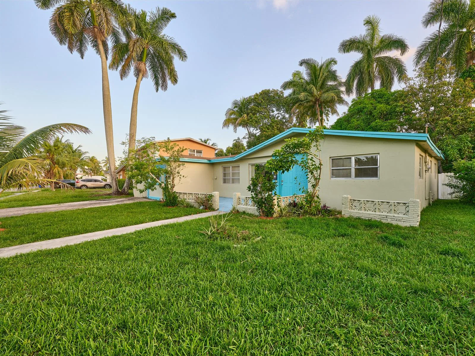 3515 NW 40th Street, Lauderdale Lakes, FL 33309 photo 2