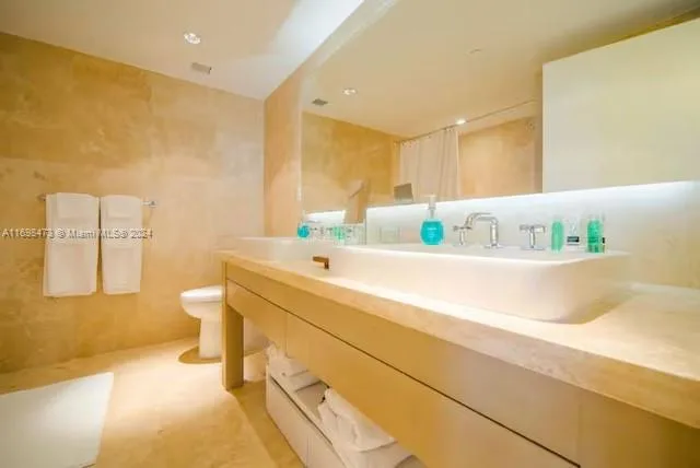 102 24th St # 1021, Miami Beach, FL 33139 photo 10