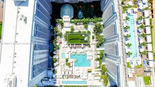 102 24th St # 1021, Miami Beach, FL 33139 photo 3