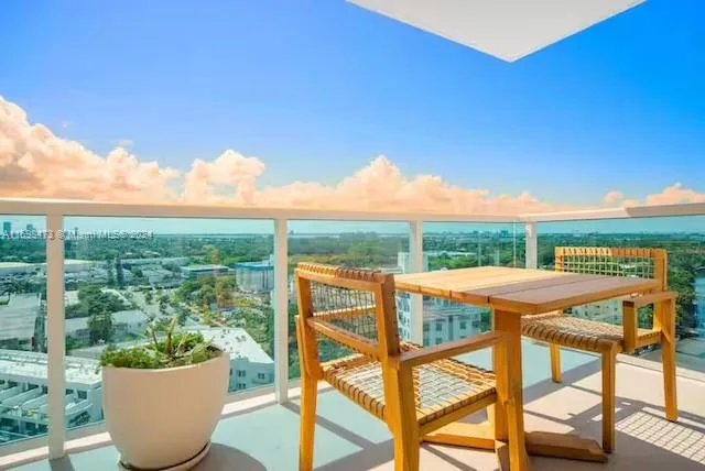 102 24th St # 1021, Miami Beach, FL 33139 photo 6
