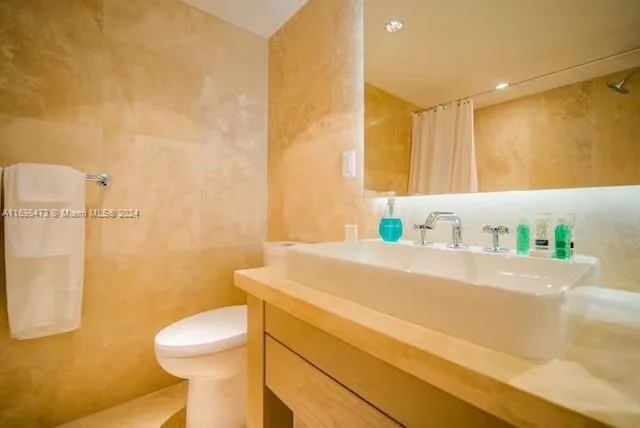 102 24th St # 1021, Miami Beach, FL 33139 photo 9