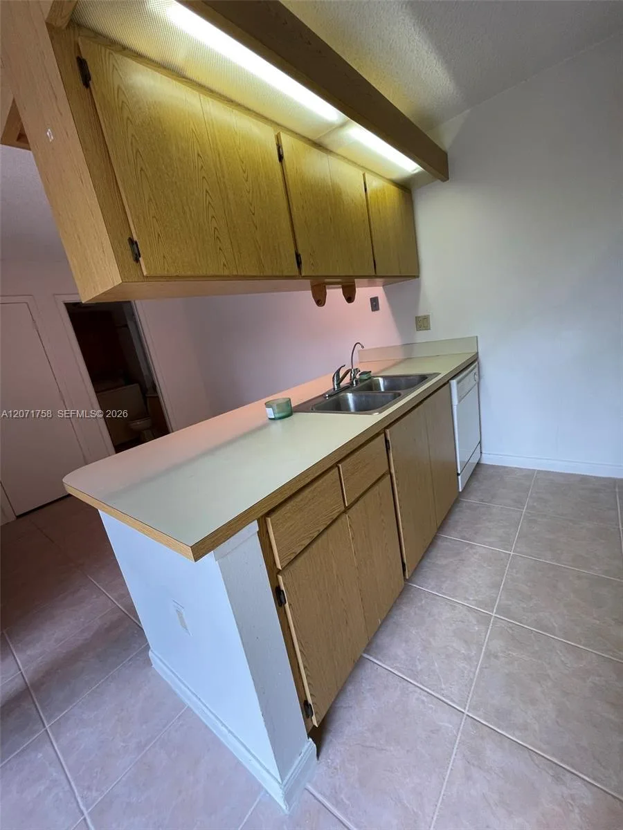 6902 69th Way # -, West Palm Beach, FL 33407 photo 6