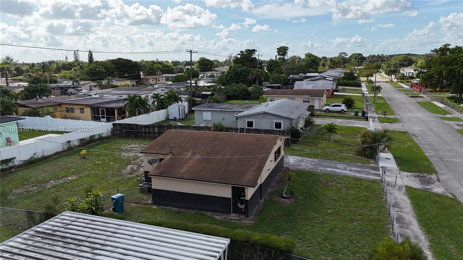 3260 NW 209th Ter, Miami Gardens, FL 33056 photo 4