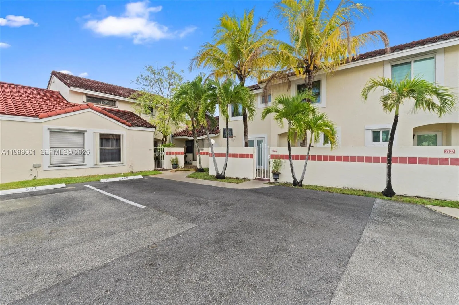 3309 San Remo Cir, Homestead, FL 33035