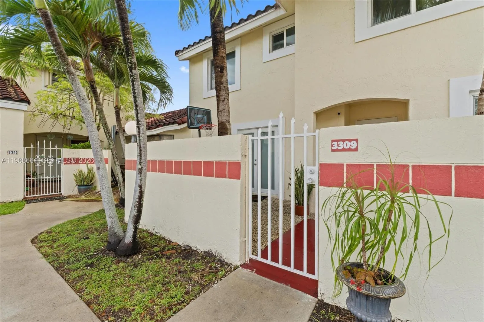 3309 San Remo Cir, Homestead, FL 33035 photo 3