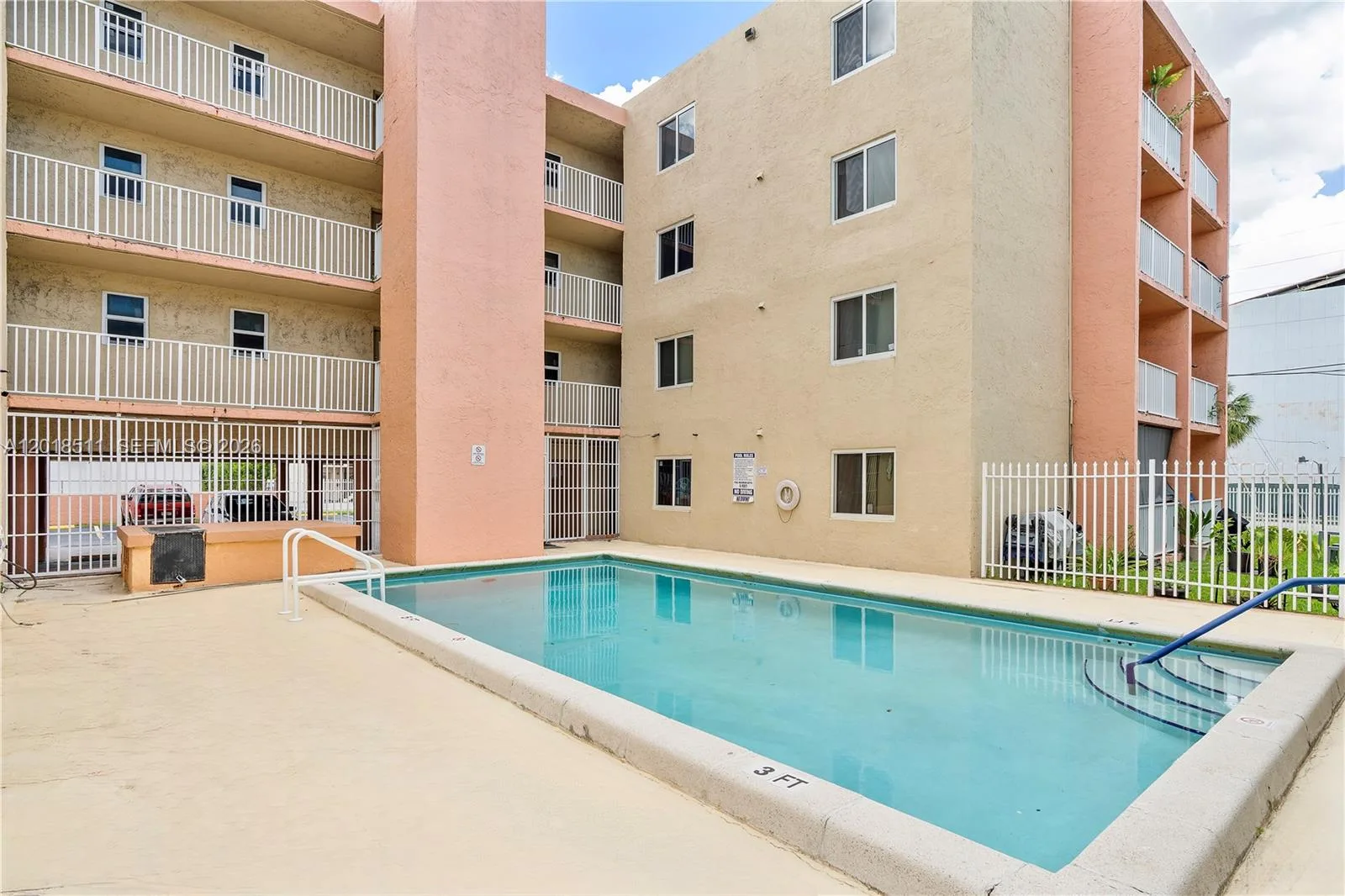 2400 NW 16th St Rd, Miami, FL 33125 photo 9