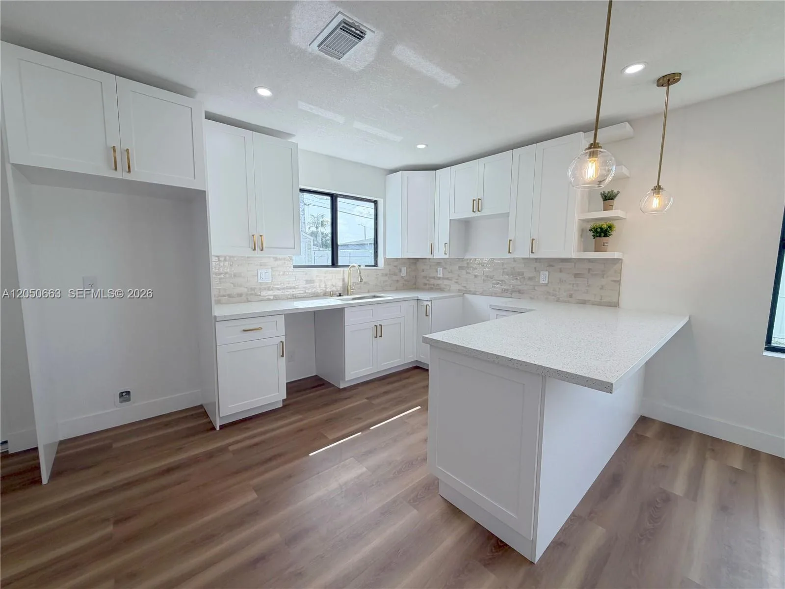 14740 Polk St, Miami, FL 33176