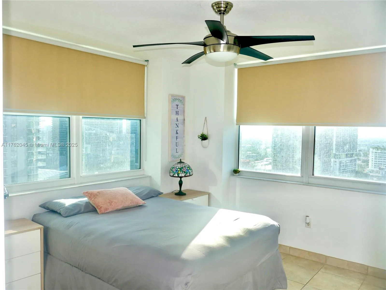 31 SE 5th St # 2611, Miami, FL 33131 photo 4