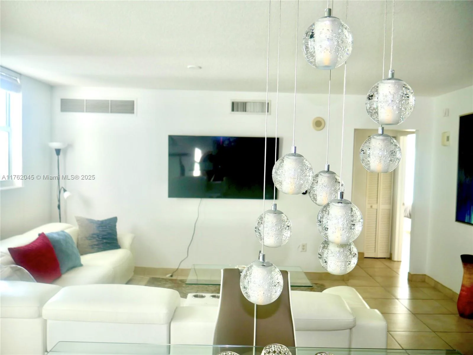 31 SE 5th St # 2611, Miami, FL 33131 photo 9