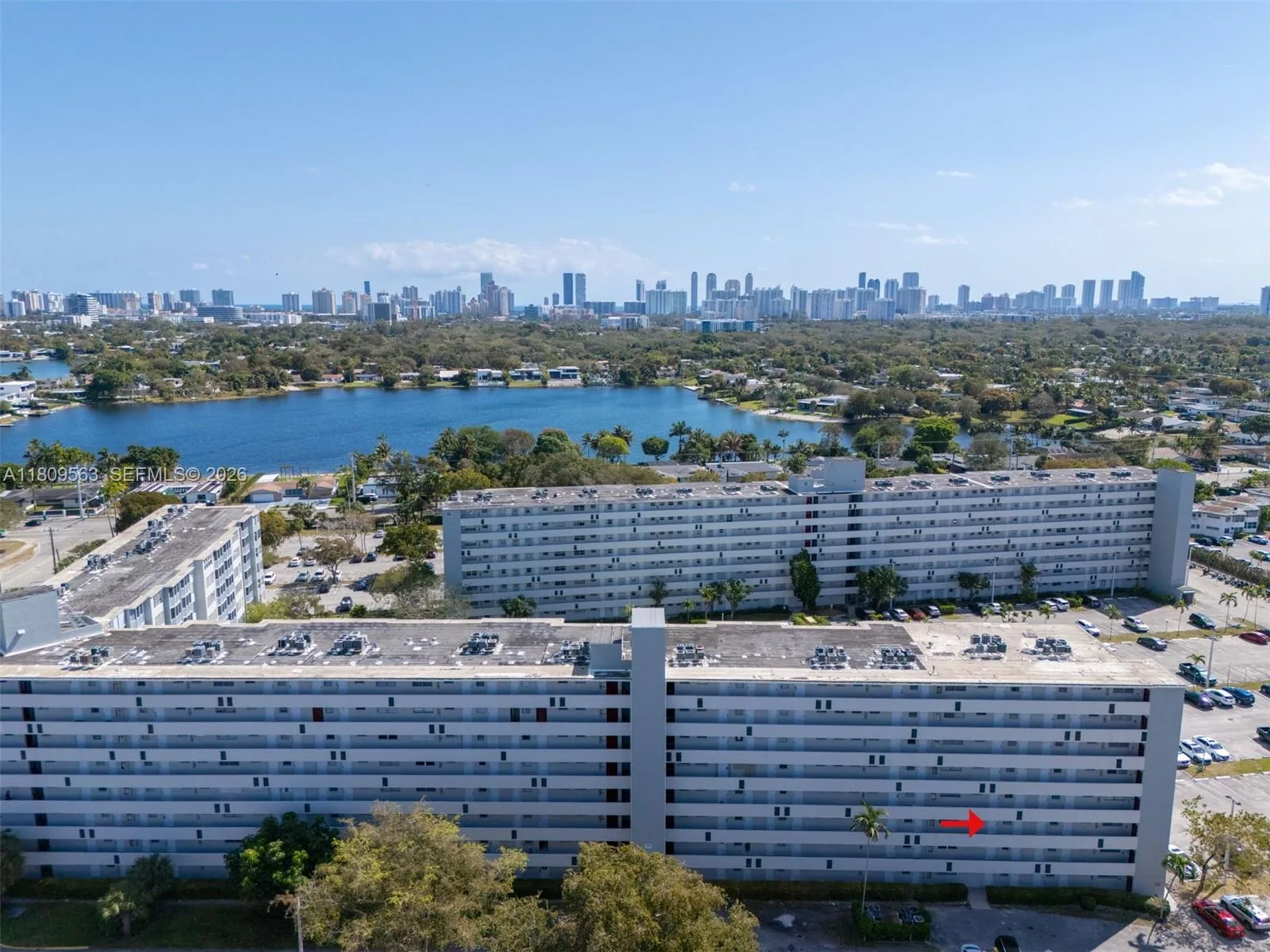 1770 NE 191st St # 316-1, Miami, FL 33179 photo 2