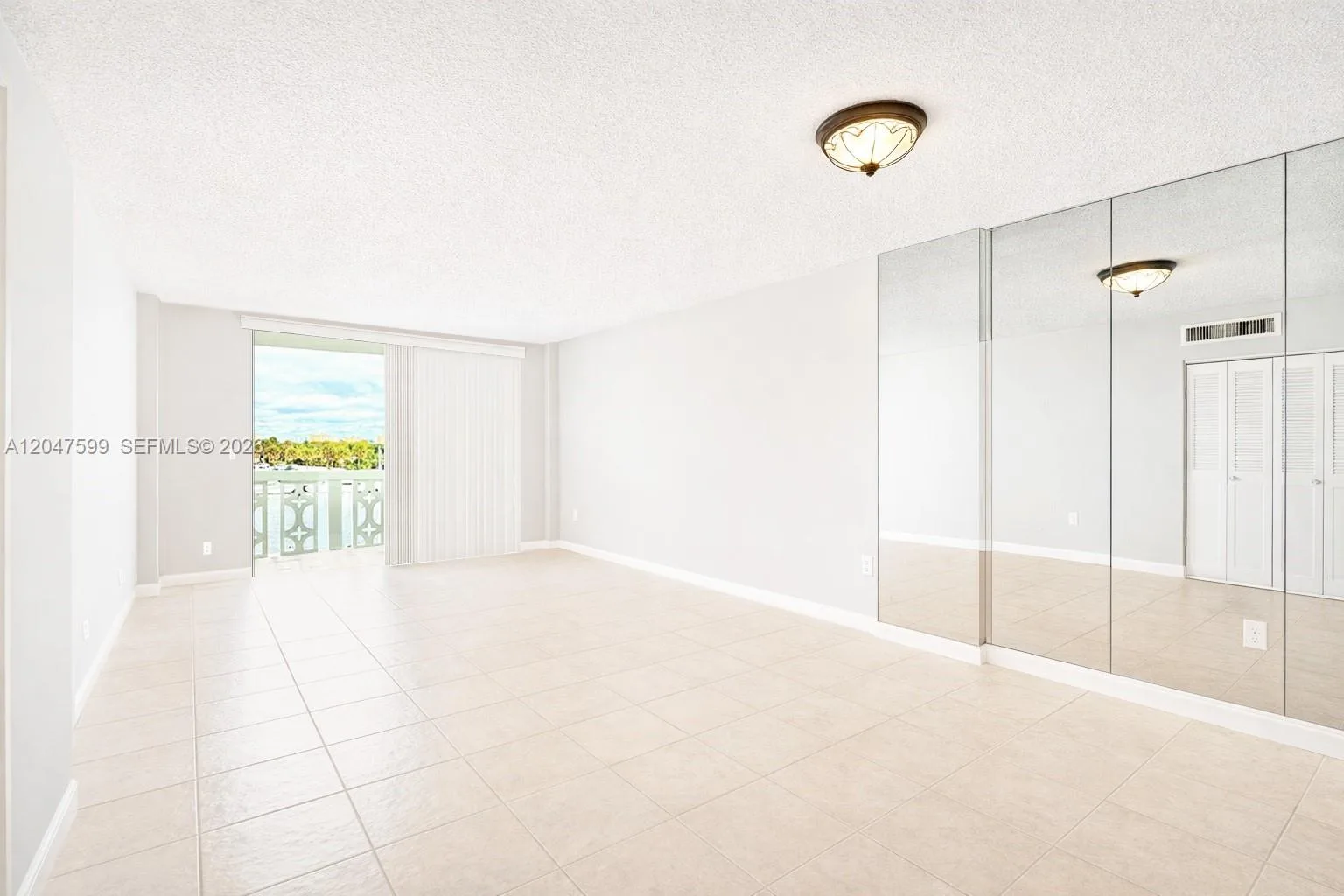 13155 Ixora Ct # 310, North Miami, FL 33181 photo 2