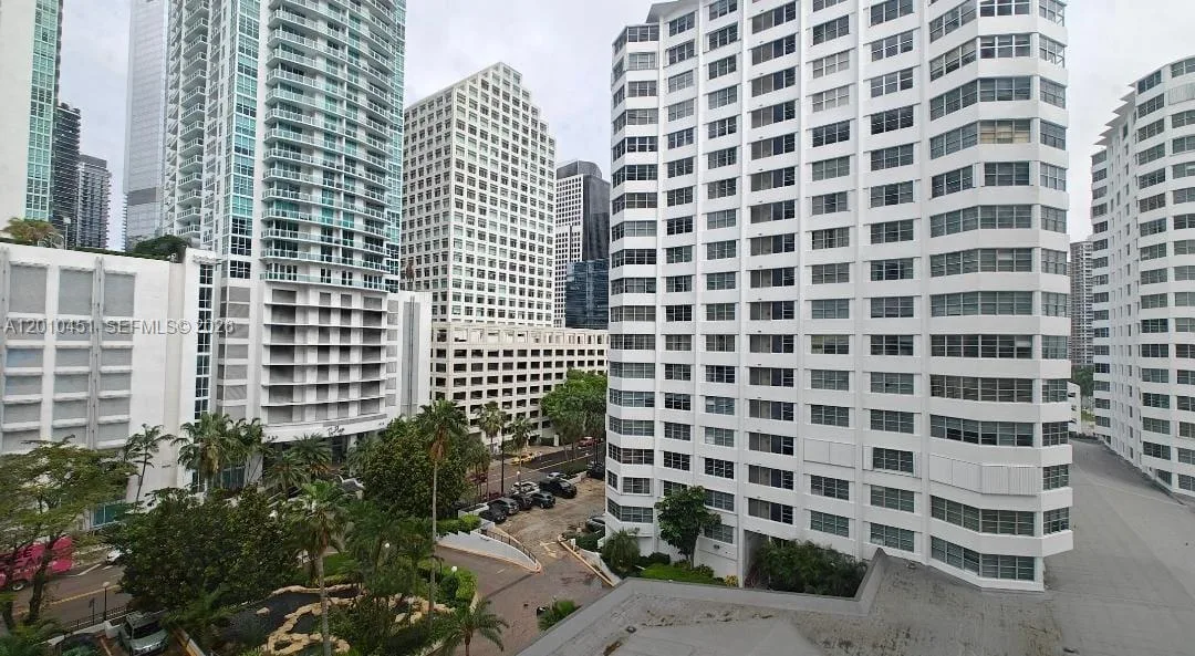 999 Brickell Bay Dr # 805, Miami, FL 33131 photo 4
