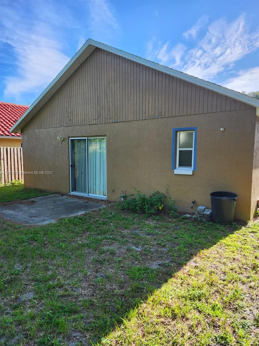 216 Danville dr, Orlando, FL 32825 photo 5