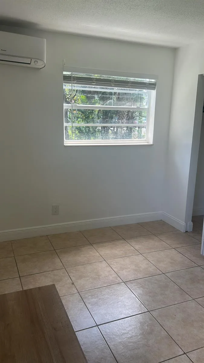 810 NW 40TH # 1-3, Oakland Park, FL 33309 photo 4