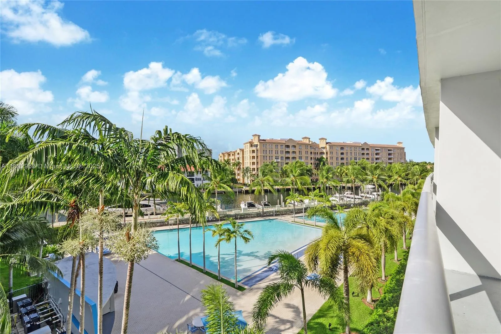 2950 NE 188th St # 142, Aventura, FL 33180 photo 8