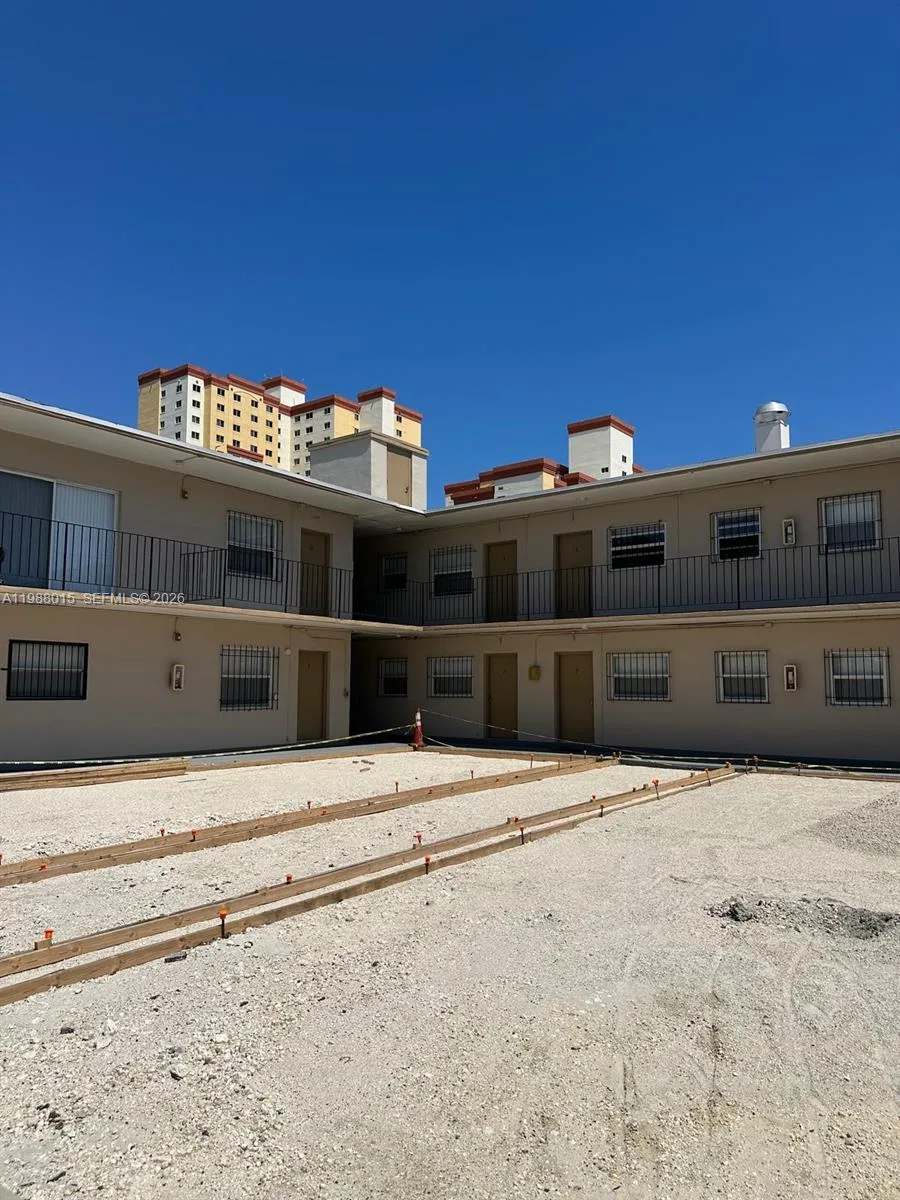 100 NE 78th St # 4, Miami, FL 33138 photo 2