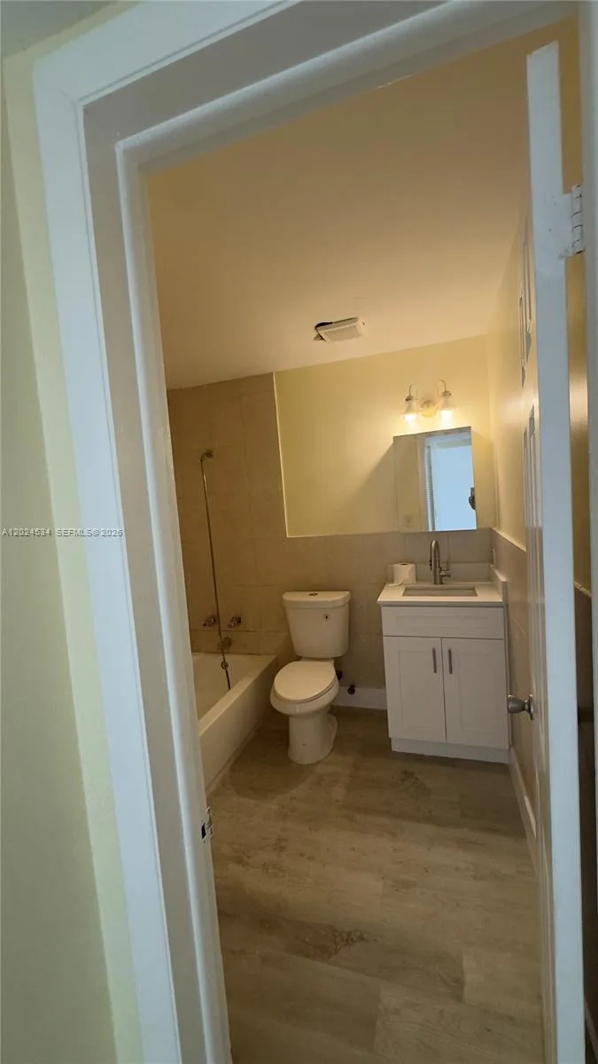 12890 NE 8th Ave # 302, North Miami, FL 33161 photo 10