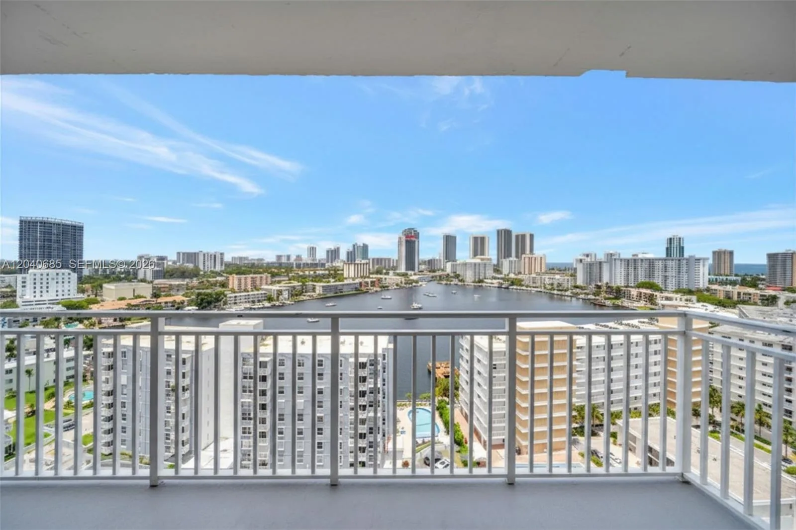 427 Golden Isles Dr # 16H, Hallandale Beach, FL 33009