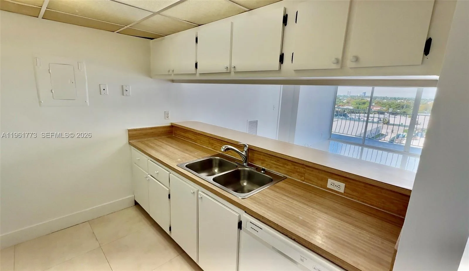 7601 E Treasure Dr # 801, North Bay Village, FL 33141 photo 5