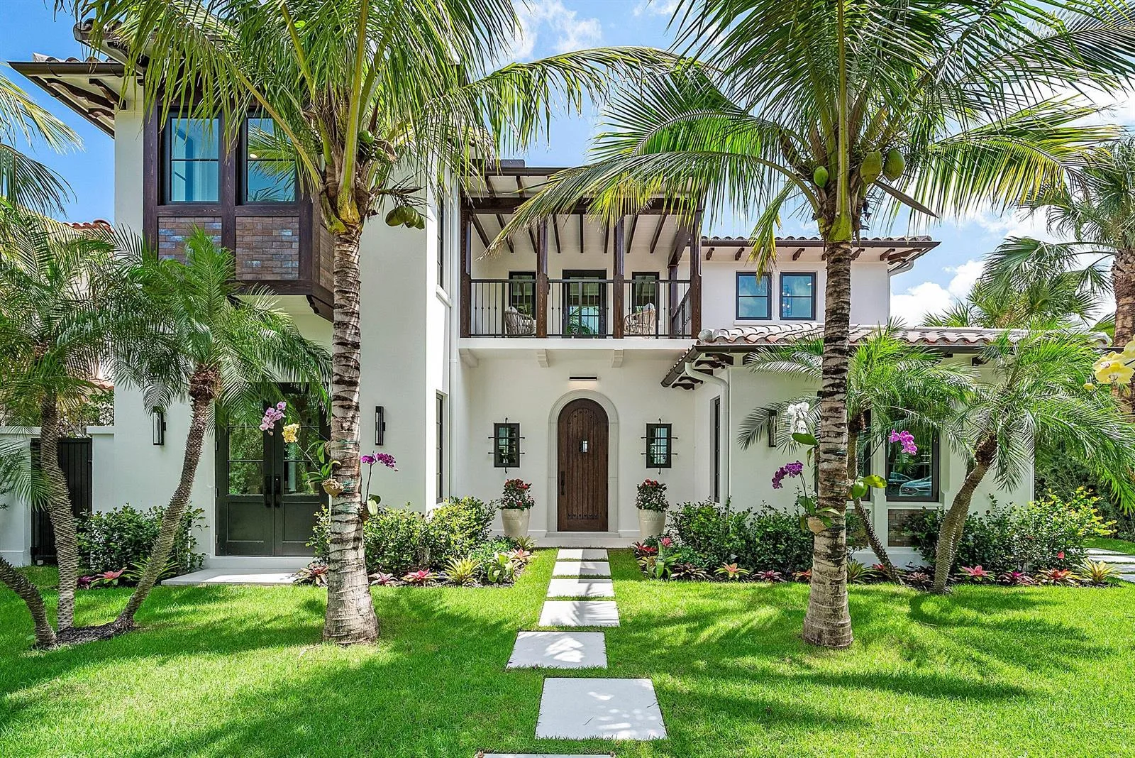 230 Pershing Way, West Palm Beach, FL 33401
