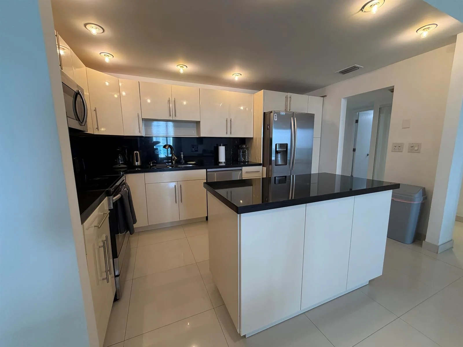 19390 COLLINS Avenue # 1603, Sunny Isles Beach, FL 33160 photo 10