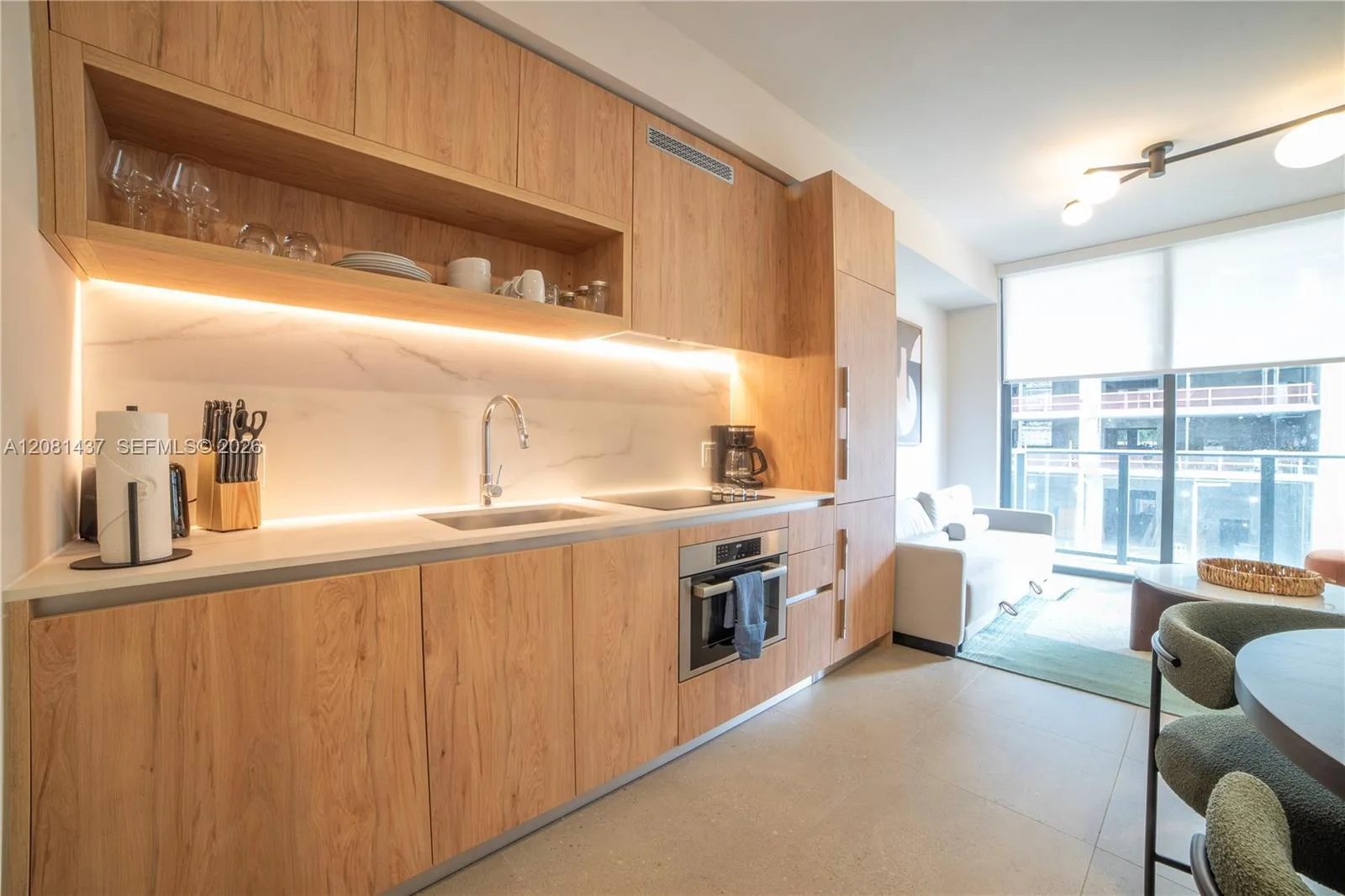 11 NE 6TH # 1403, Miami, FL 33132