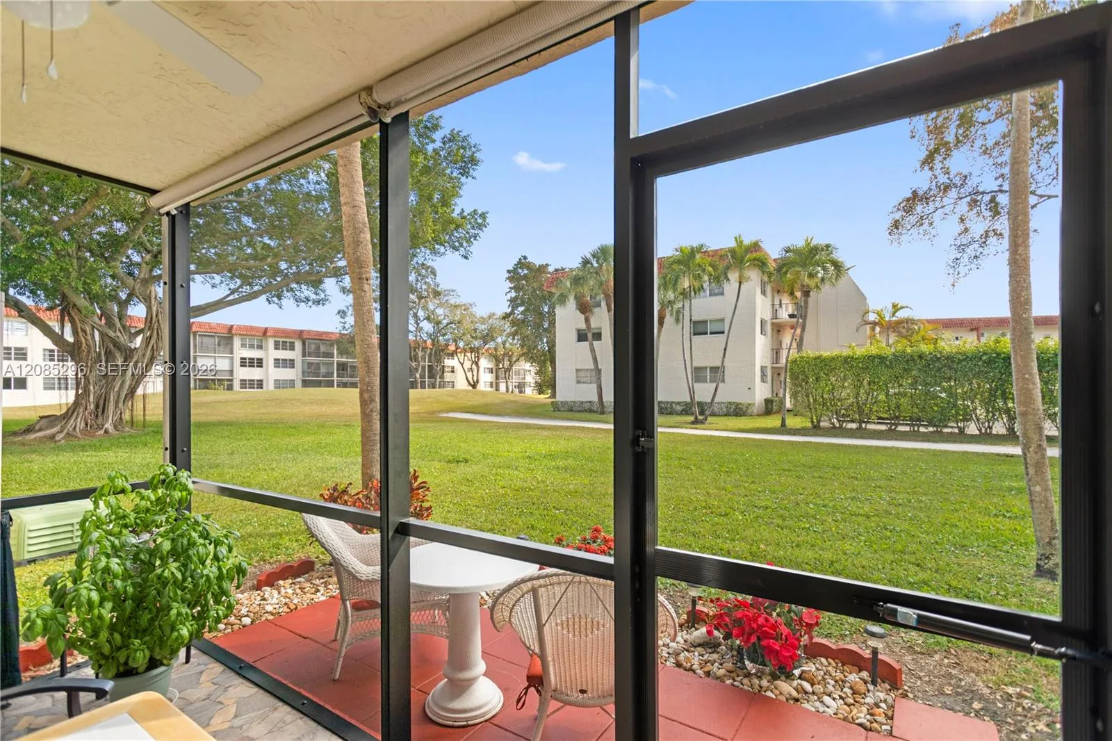 691 S Hollybrook Dr # 26-105, Pembroke Pines, FL 33025