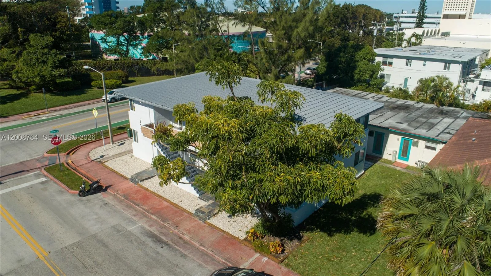 611 74th St, Miami Beach, FL 33141 photo 10