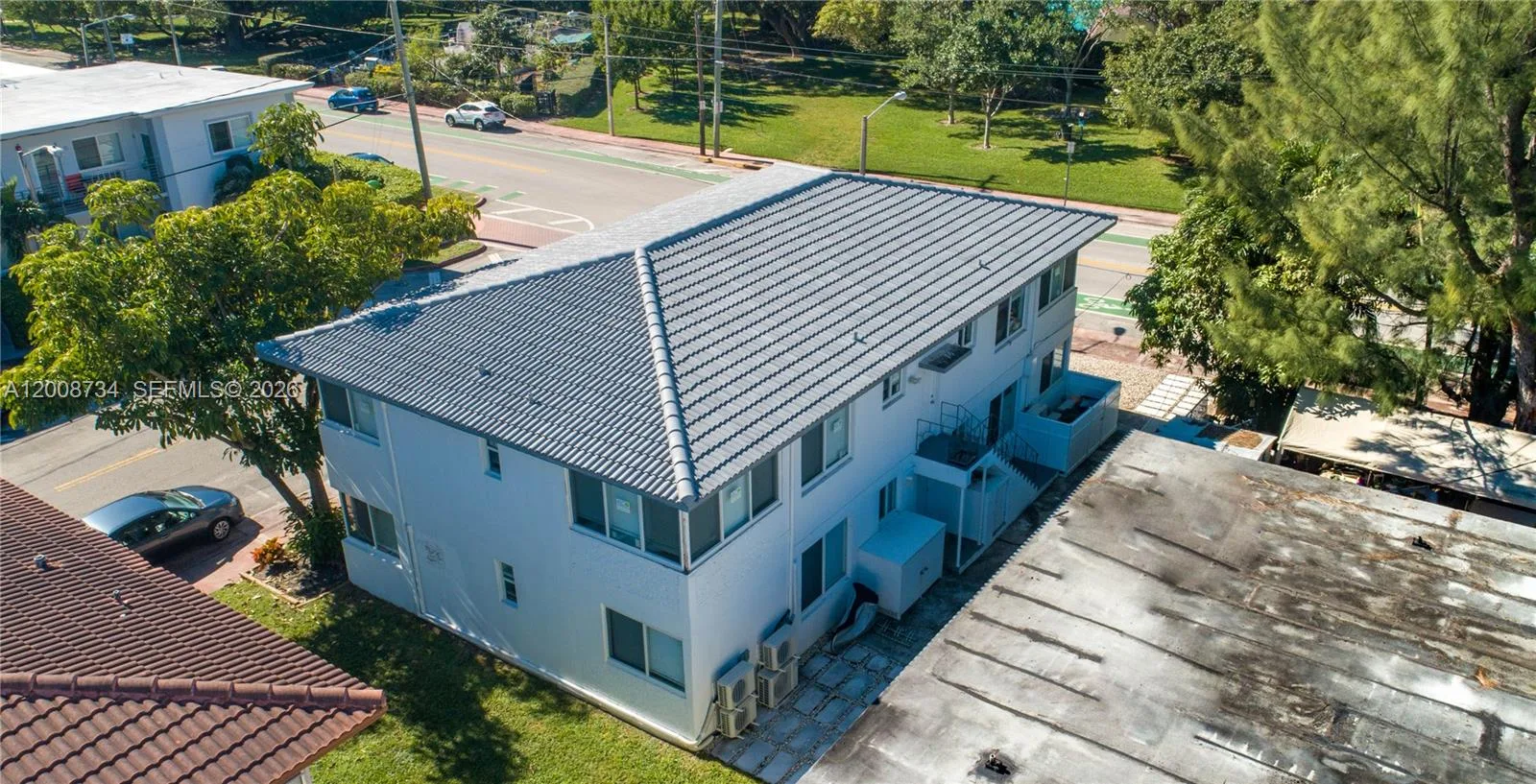 611 74th St, Miami Beach, FL 33141 photo 11