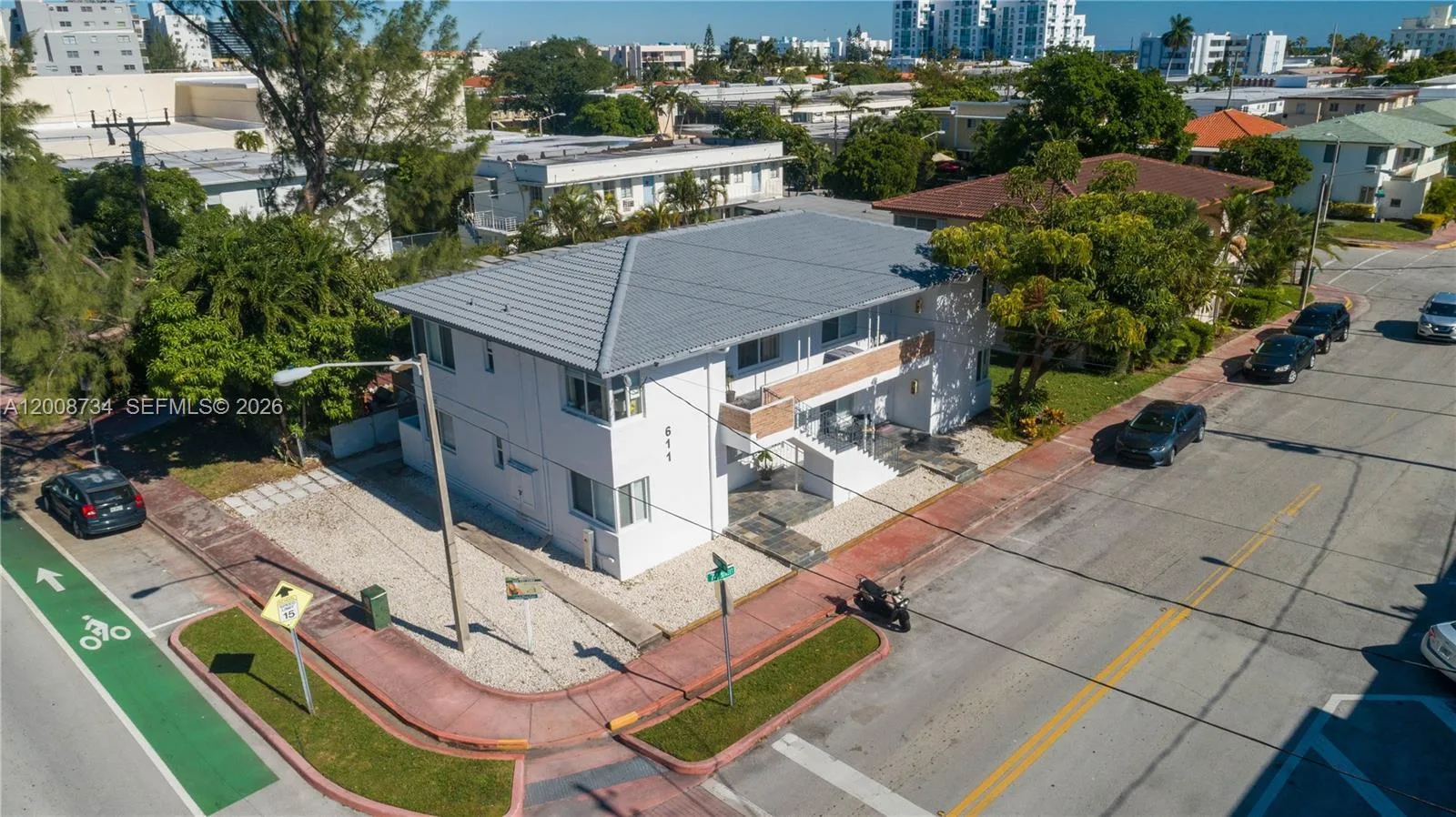 611 74th St, Miami Beach, FL 33141 photo 4