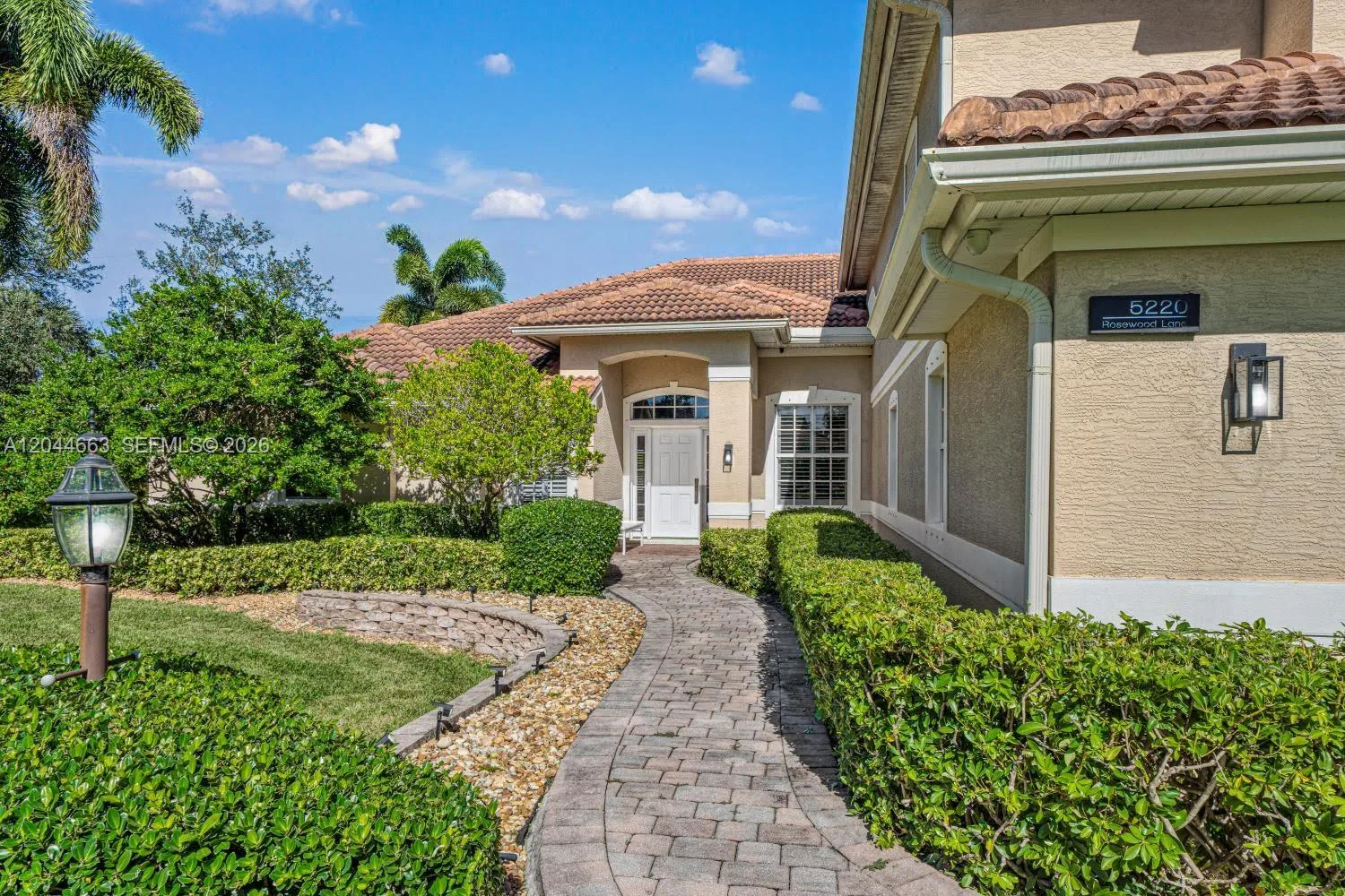 5220 Rosewood Ln, Vero Beach, FL 32966