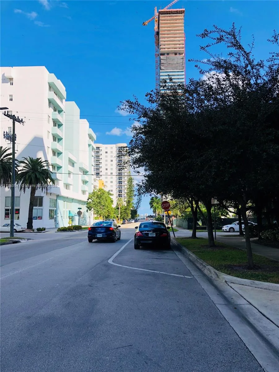 2275 Biscayne Blvd # 808, Miami, FL 33137 photo 4