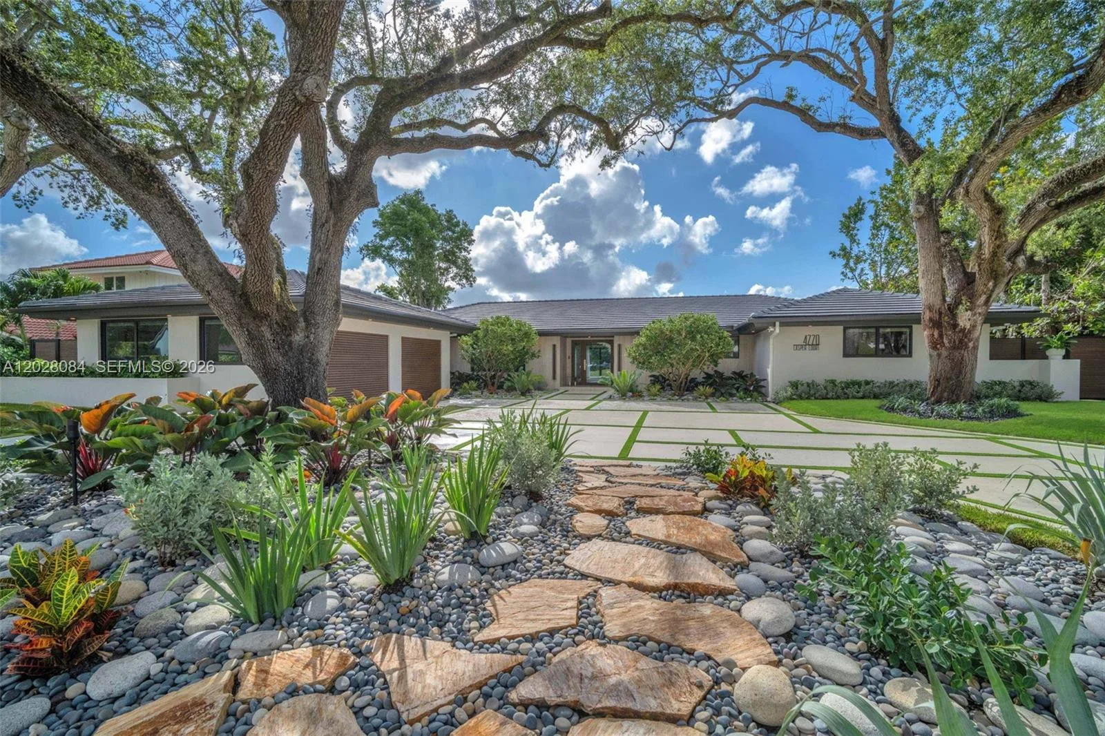 4220 Casper Ct, Hollywood, FL 33021