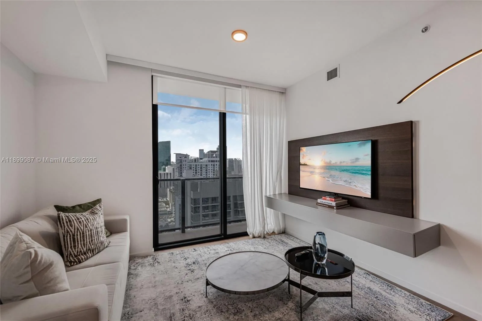 398 NE 5th St # 3017, Miami, FL 33132 photo 10