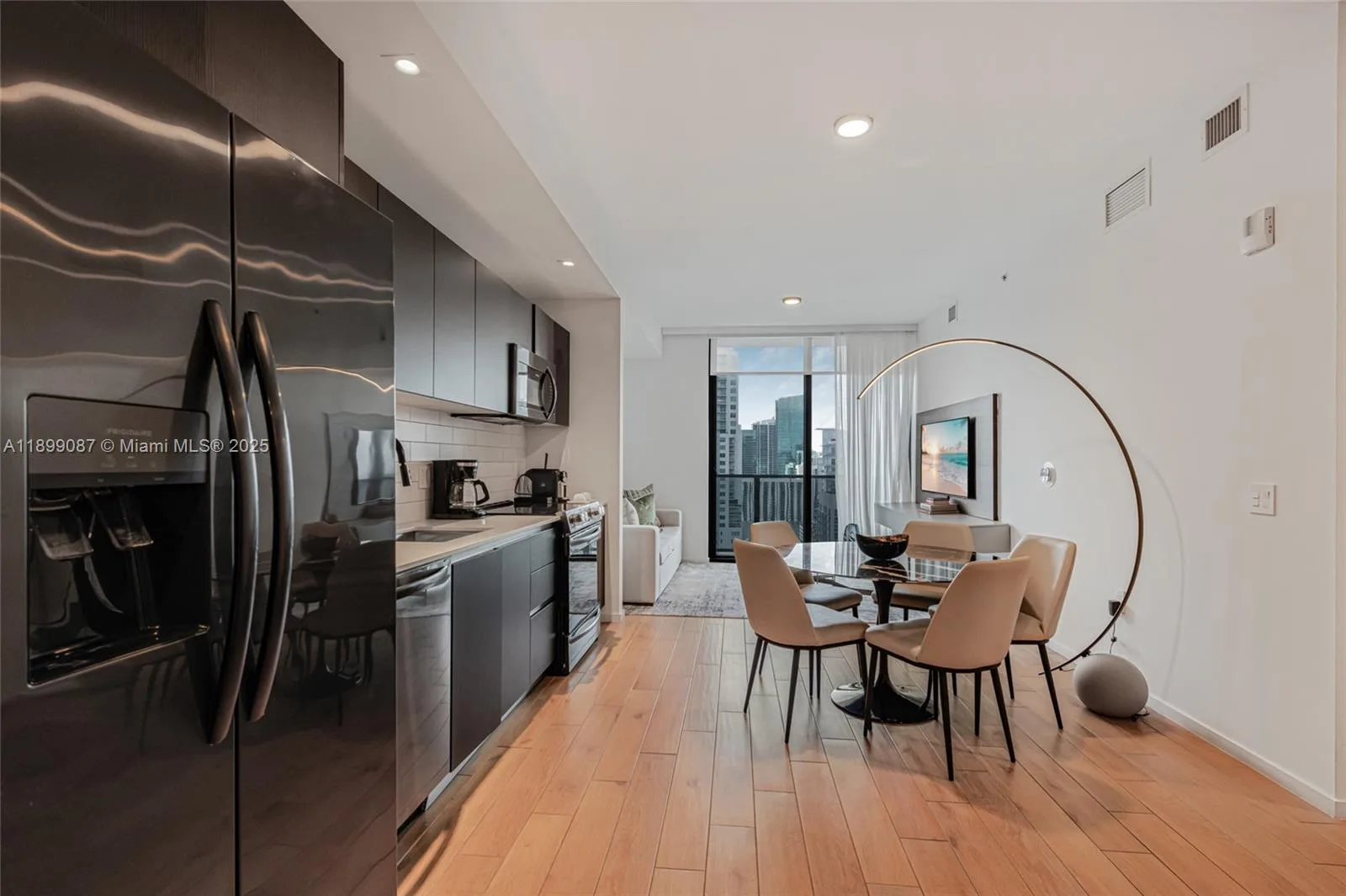 398 NE 5th St # 3017, Miami, FL 33132 photo 9