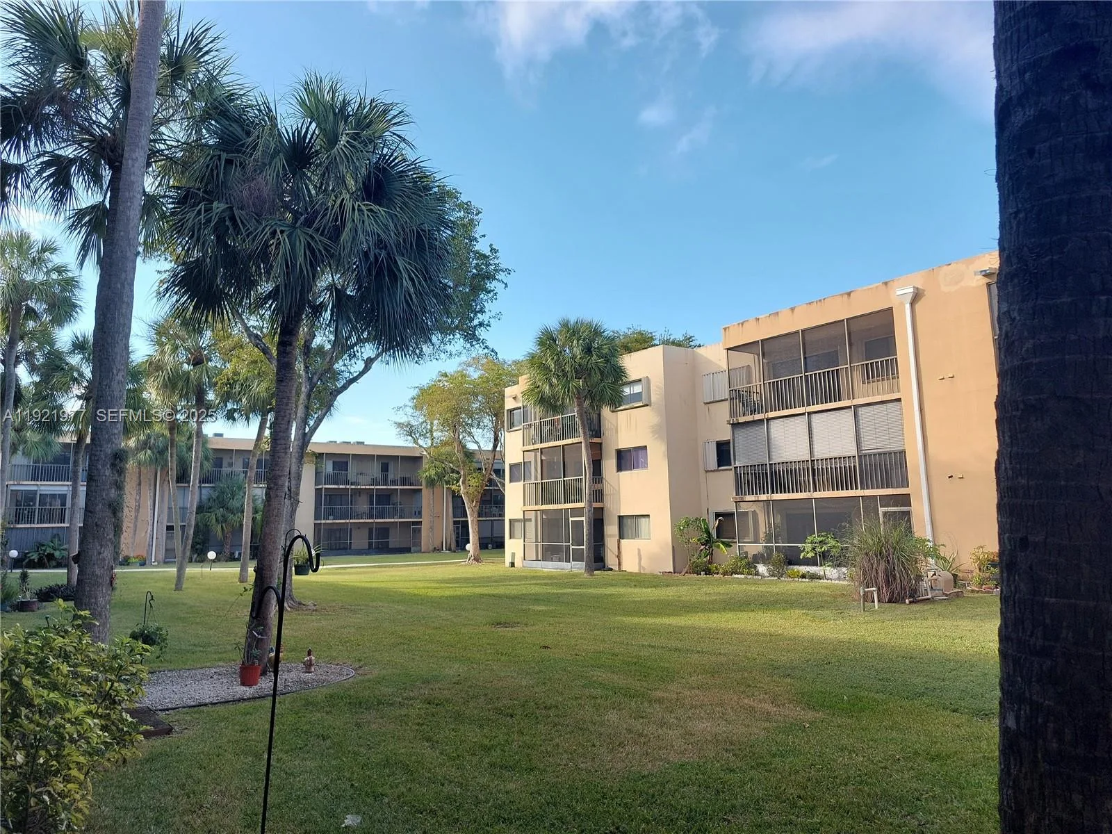 8415 SW 107th Ave # 255W, Miami, FL 33173 photo 2