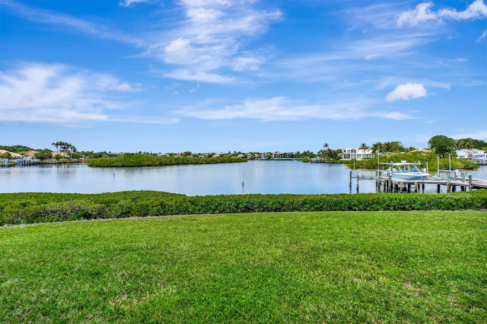 2704 Captains Way, Jupiter, FL 33477 photo 2