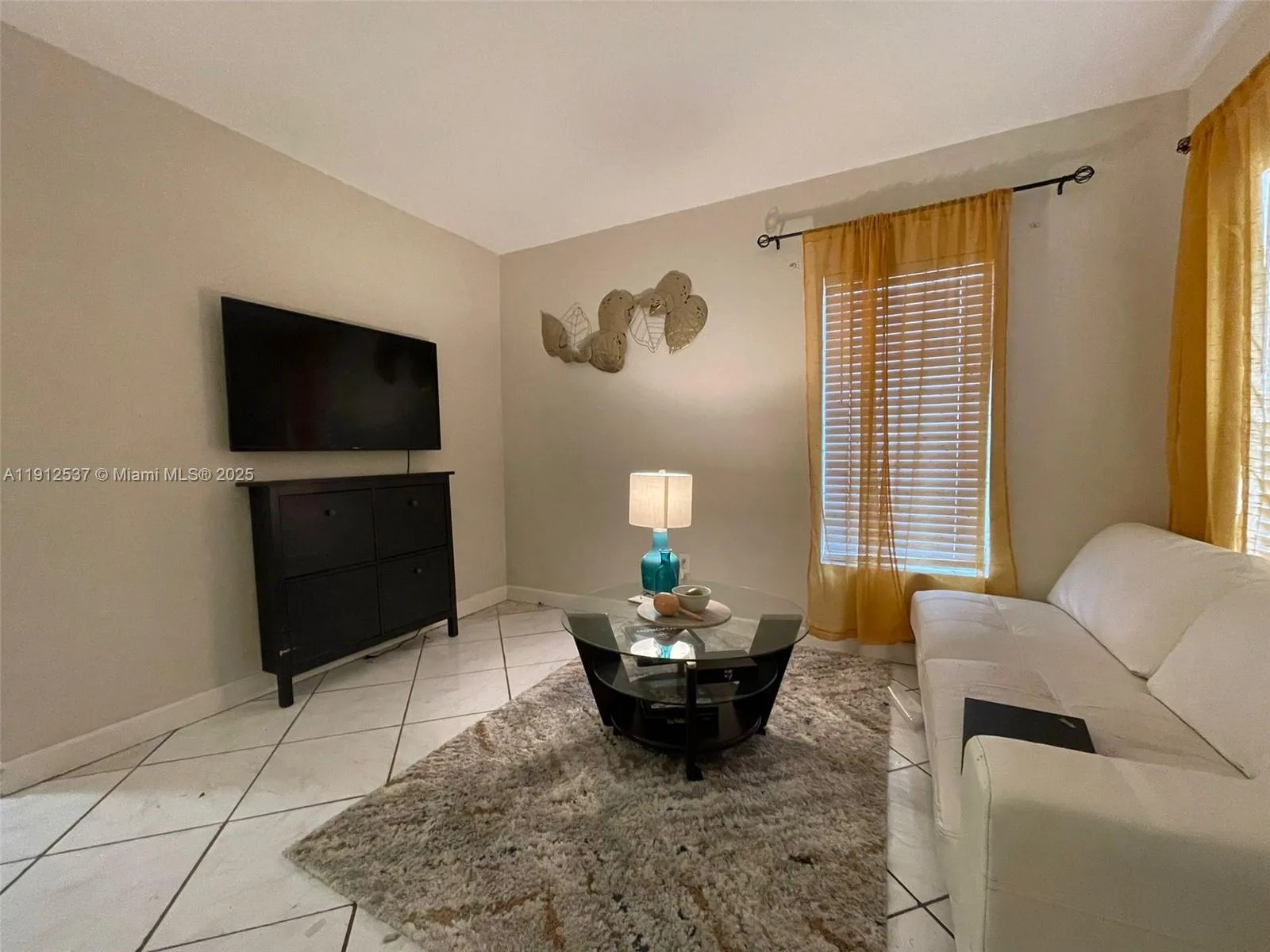 55 NW 69th St # E, Miami, FL 33150 photo 3