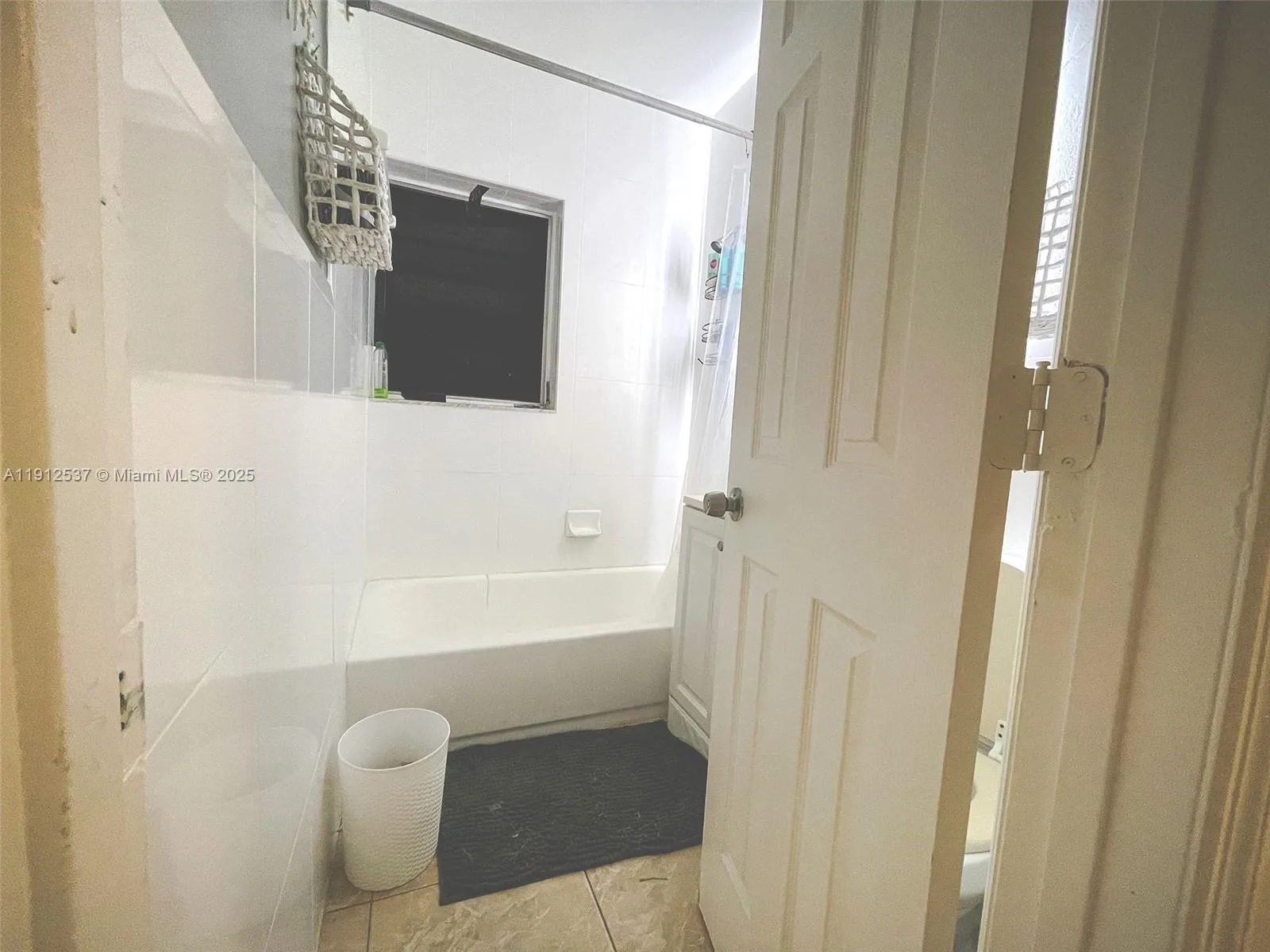 55 NW 69th St # E, Miami, FL 33150 photo 5