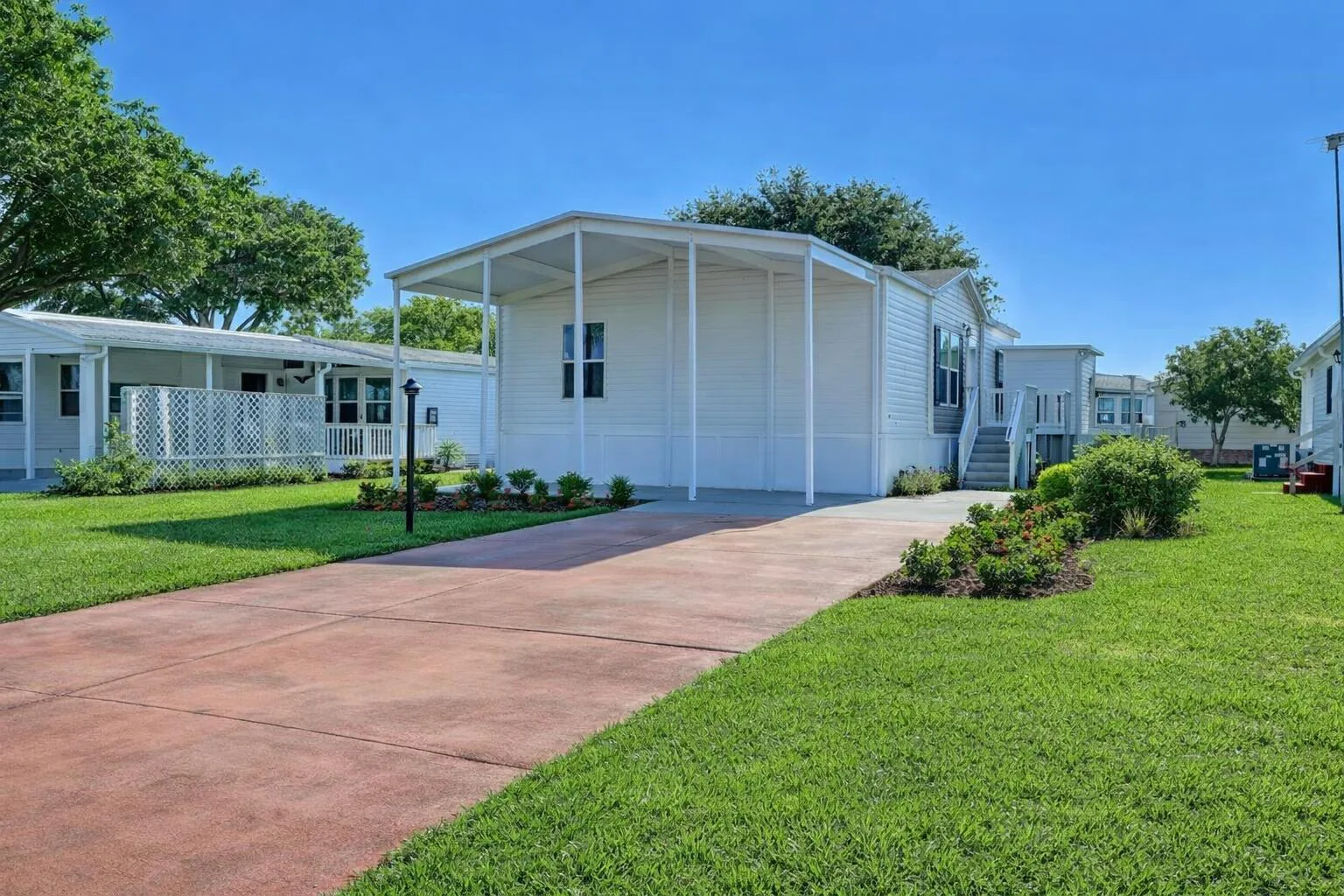 1479 Barefoot Circle, Sebastian, FL 32976
