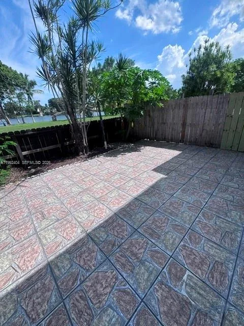 6713 SW 112th Ct, Miami, FL 33173 photo 4